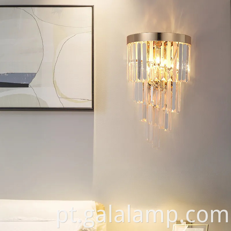 O elegante lustre de cristal nórdico para decoração de quarto luxuoso